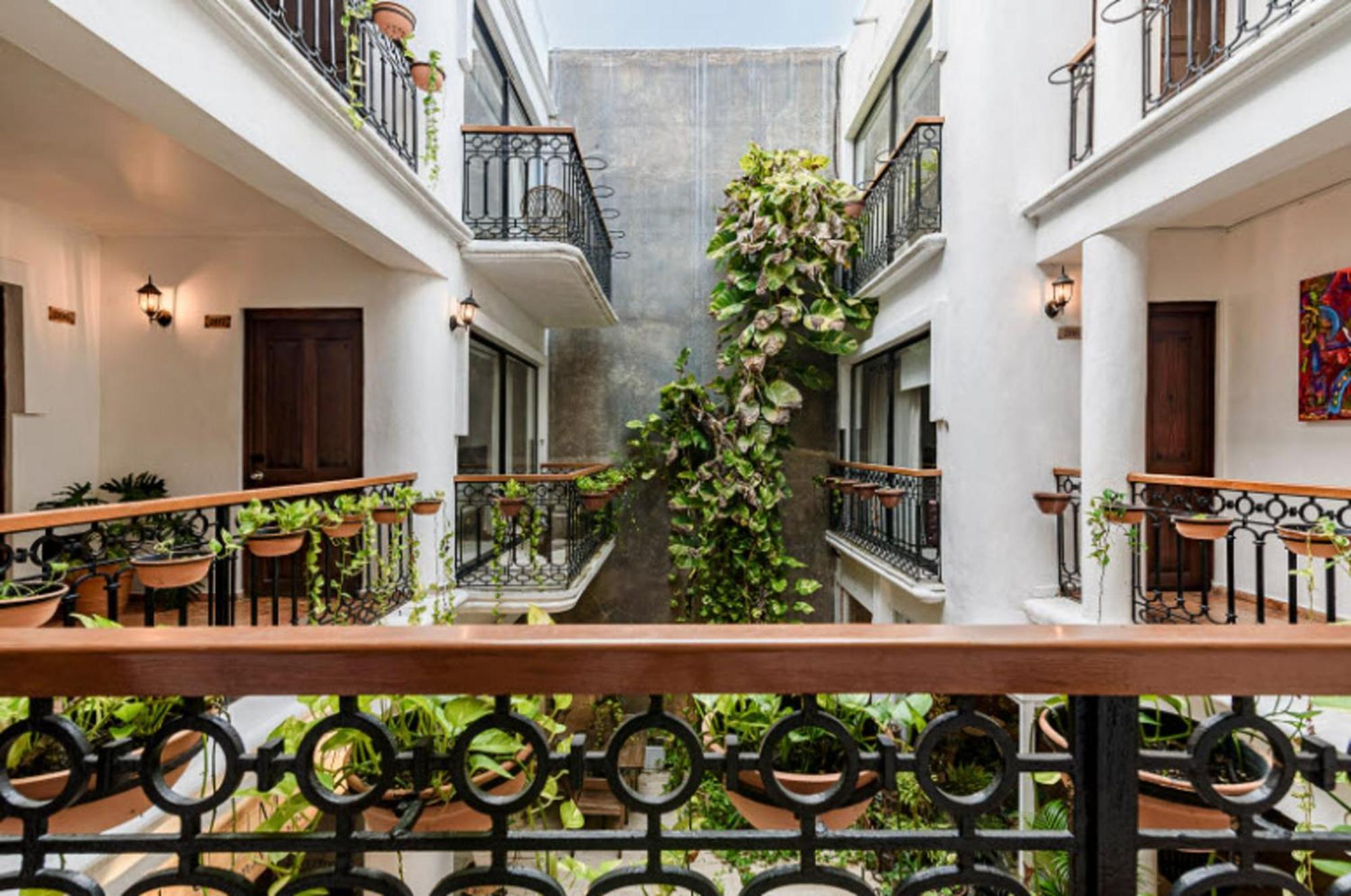 Hotel Banana Boutique & Spa - 5Th Av Плая-дель-Кармен Экстерьер фото